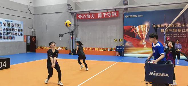 九游体育哈尔滨市中考体育改革将于2026年正式实施！让冰城“小胖墩”“小眼镜”真正走上运动场(图9)
