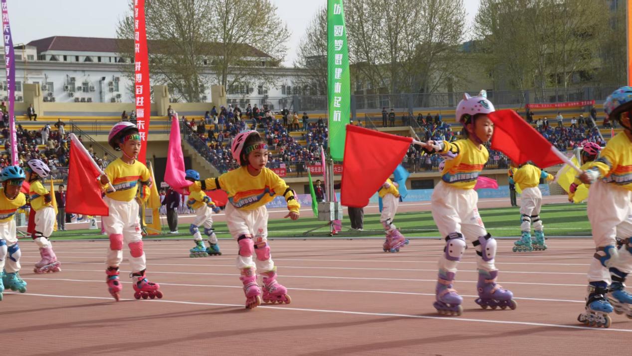 九游体育西安市实验小学教育集团2025年春季田径运动会开幕啦(图3)