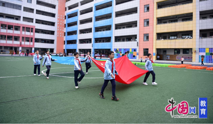 九游体育青春无畏逐梦赛场 乐师附小2025年体育节暨田径运动会精彩纷呈(图1)