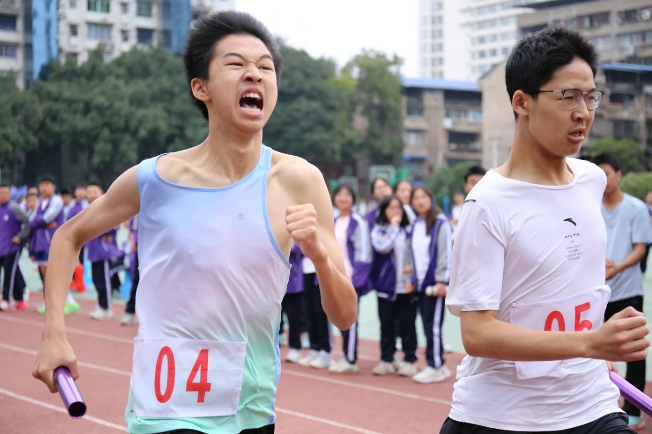 九游体育燃动春日！南充高中顺庆校区举行体育节之春季田径运动会(图7)