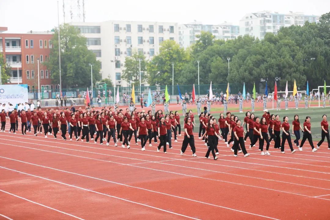 2025年昆明市中小学生（青少年）田径运动会11人次破7项纪录九游体育(图1)