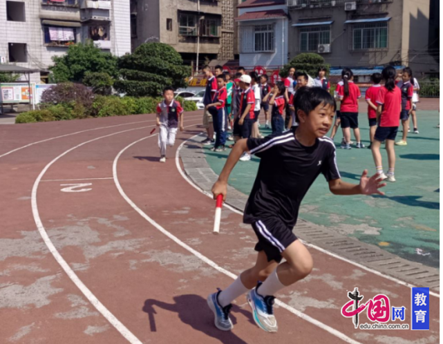 泸州市江阳区况场小学举行第四届“德心杯”田径运动会九游体育(图4)