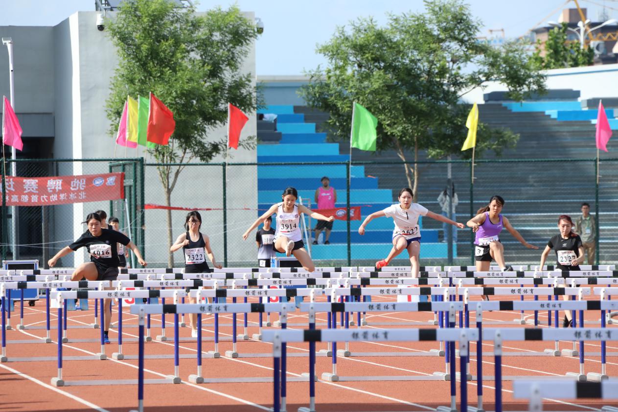 首都高九游体育等学校第63届学生田径运动会在北京信息科技大学开幕(图2)