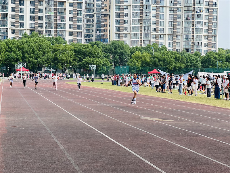 九游体育看环球传媒网关注实况微信(图1)
