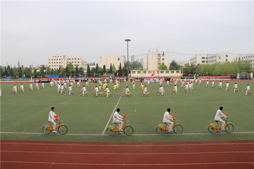 九游体育永城职业学院 2017年春季田径运动会精彩回顾(图4)
