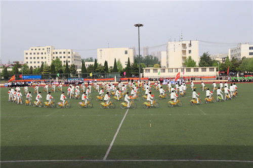 九游体育永城职业学院 2017年春季田径运动会精彩回顾(图3)
