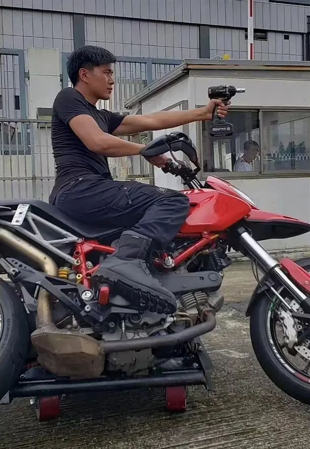 年仅18岁短跑田径运动员虞锦车祸去世！九游体育(图4)