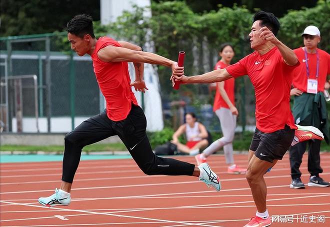 九游体育田径世界接力赛：中国队跑出41秒56获得决赛第七 美国队无缘决战(图3)