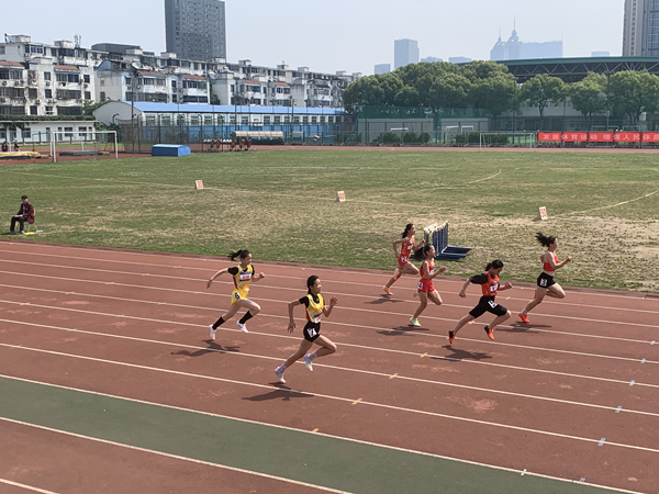 九游体育2025年江苏省“5621”计划布局学校田径项目“一条龙”比赛开赛(图1)