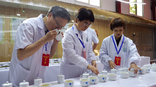 建阳：第四届“中国小白茶茶王争九游体育霸赛”圆满落幕(图1)