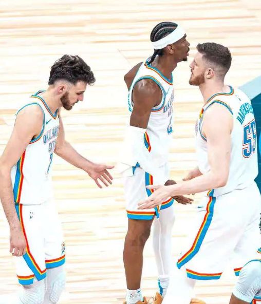 九游体育5月25日NBA季后赛结束所有比赛最新积分榜如下！雷霆2-1森林狼(图4)