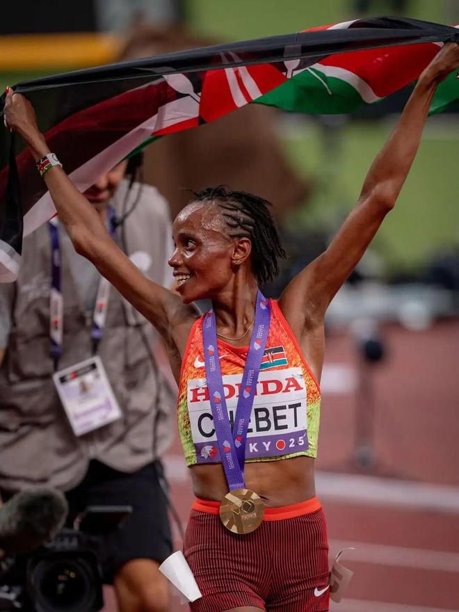 九游体育2025东京田径世锦赛：男女万米、马拉松项目百米冲刺决胜的魅力与启示！(图7)