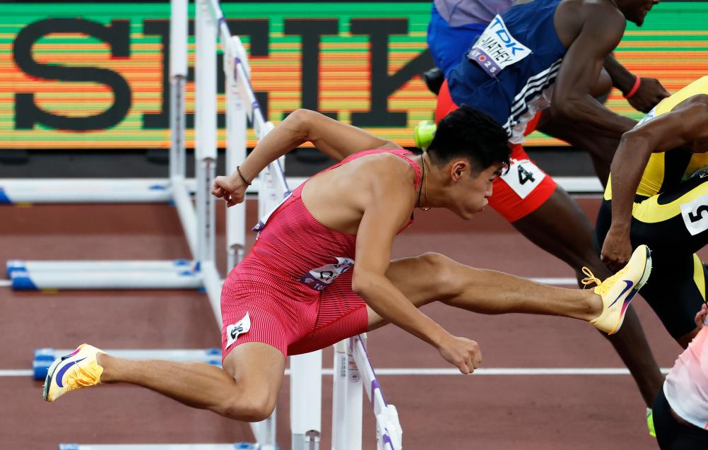 九游体育东京田径世锦赛 ｜ 接受遗憾、期待成长 中国队110米栏三将止步半决赛(图3)