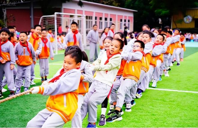 九游体育奏响秋日动人乐章 成都青羊实验中学附小举行第十七届田径运动会(图3)