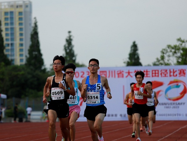 全运会田径男子十项全能比赛结束 全体运动员亮出肌肉九游体育(图1)