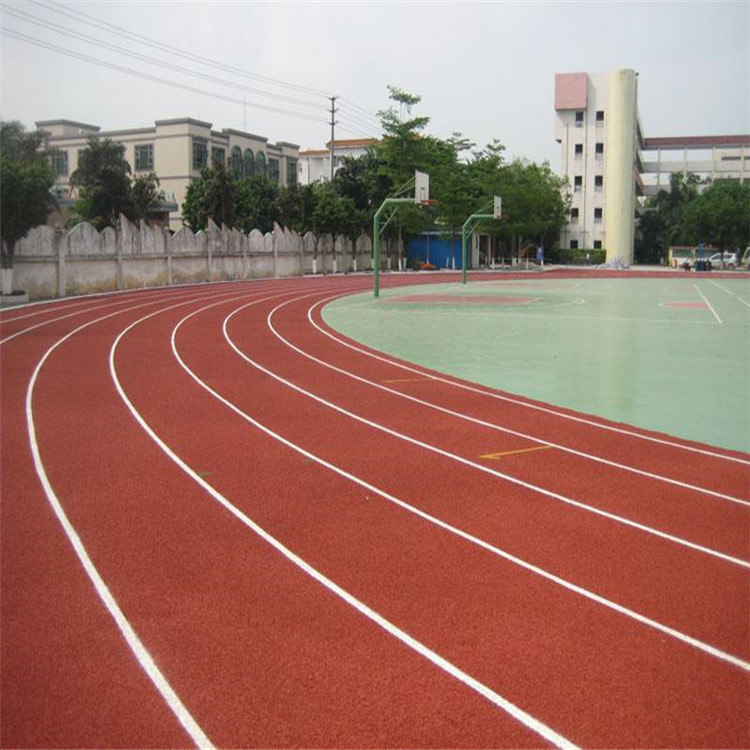 体育让成长九游体育更精彩！定南中小学田径运动会火热开赛(图1)