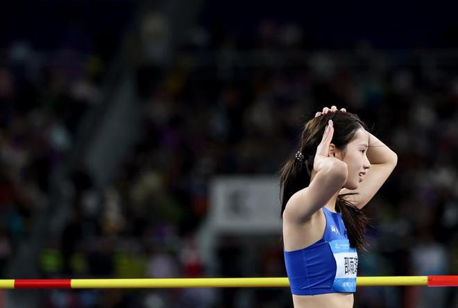 邵雨琪、刘峡君田径颜值天团从何而来——00后把个性融入九游体育项目诠释运动魅力(图2)