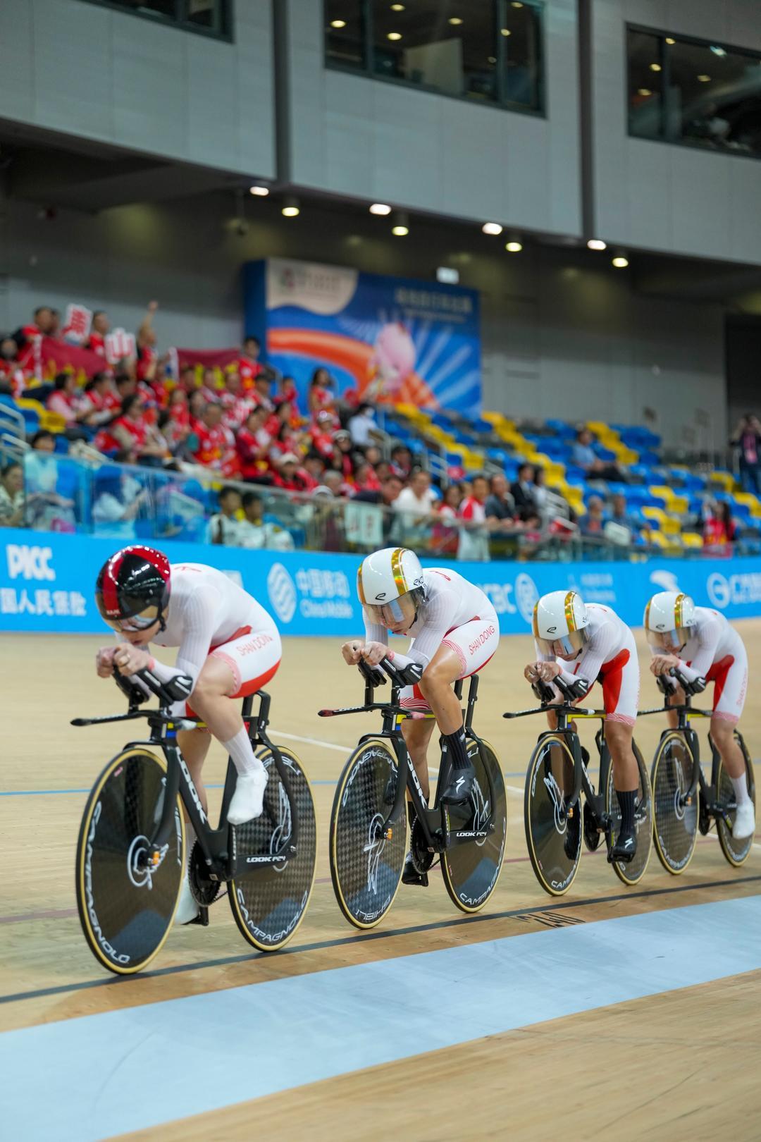 “五连冠”的巅峰突破——解读“山东九游体育体育现象”的荣耀密码(图9)