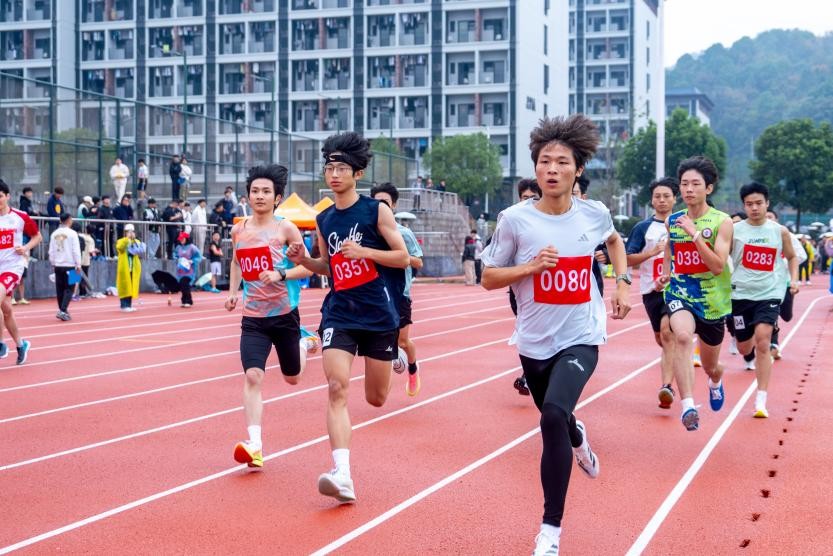 残特奥会田径比赛：李四双破女子800米T36九游体育级世界纪录(图1)