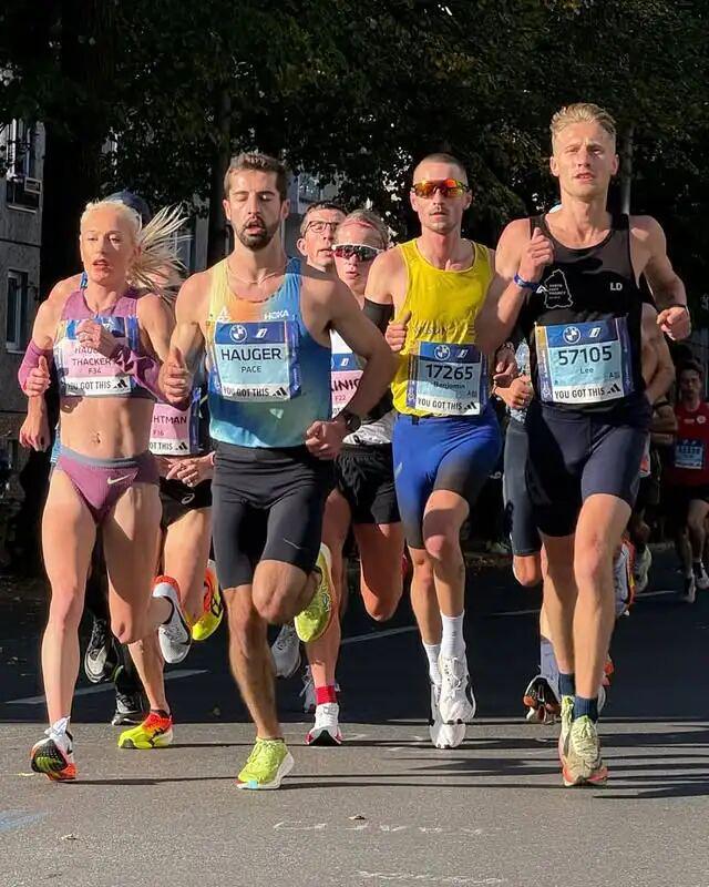 路跑-场地自由切换英国女子马拉松历史第二人是怎么应对一年17场比赛的？九游体育(图5)