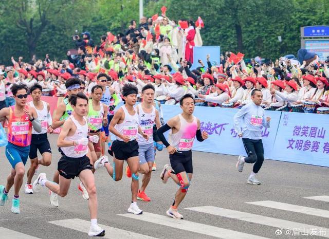 九游体育重赏之下必有勇夫？这场年终10公里路跑赛事出现全国最好成绩！(图3)