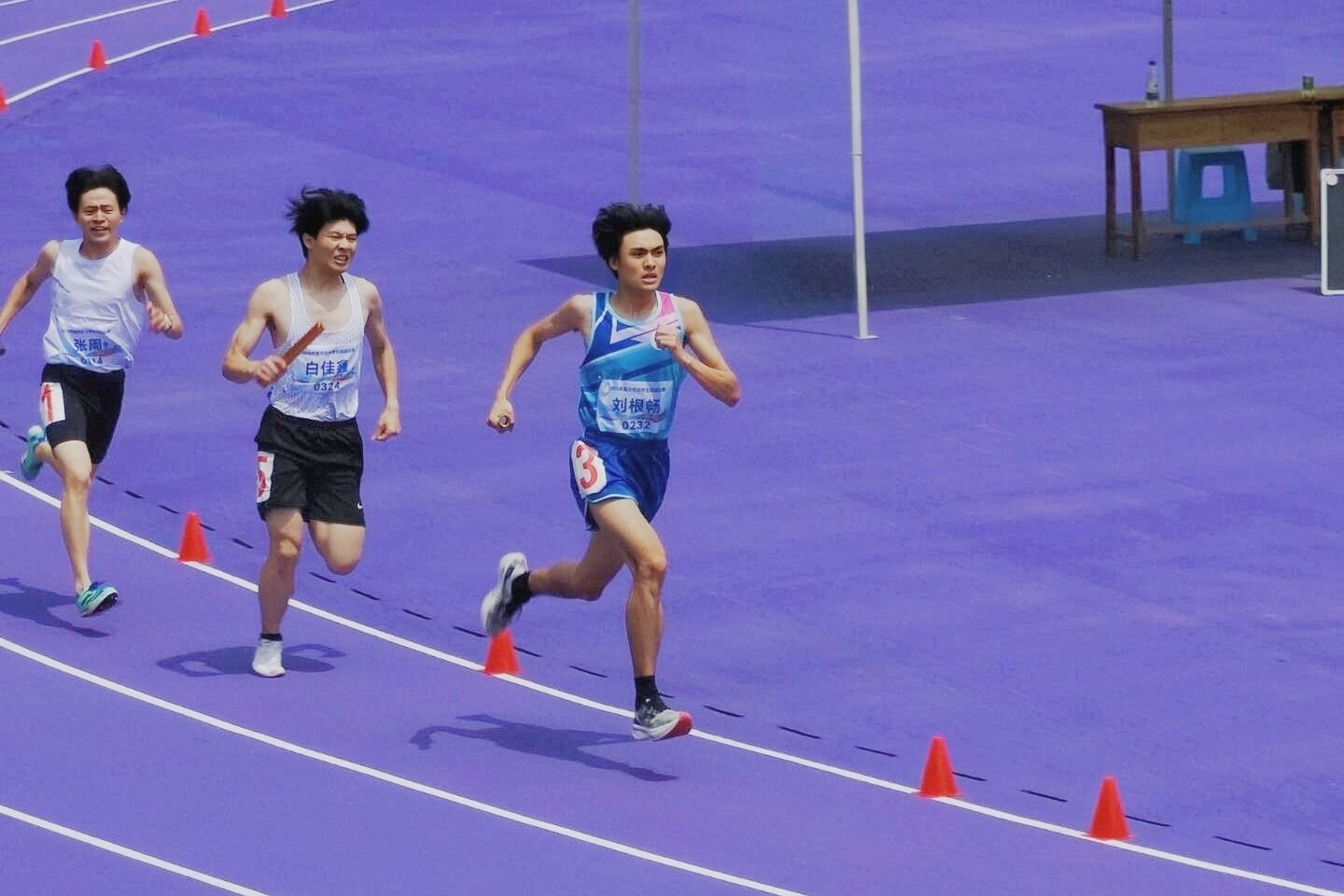 九游体育室内田径世锦赛：艾哈默打破男子七项全能世界纪录(图1)