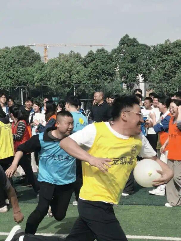 九游体育广元职高第十九届春季田径运动会圆满落幕(图4)