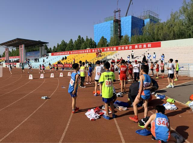 九游体育武安赛场连破9项市纪录！最燃的是这项尘封37年的成绩(图10)