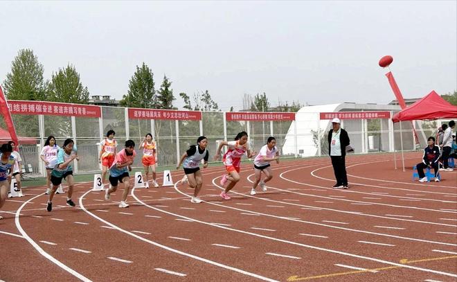 白水县第24届中小学生田径运动会成功举办（组图）九游体育(图4)