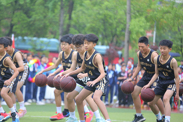 九游体育重庆九十四中：以热爱之名燃动青春赛场(图3)