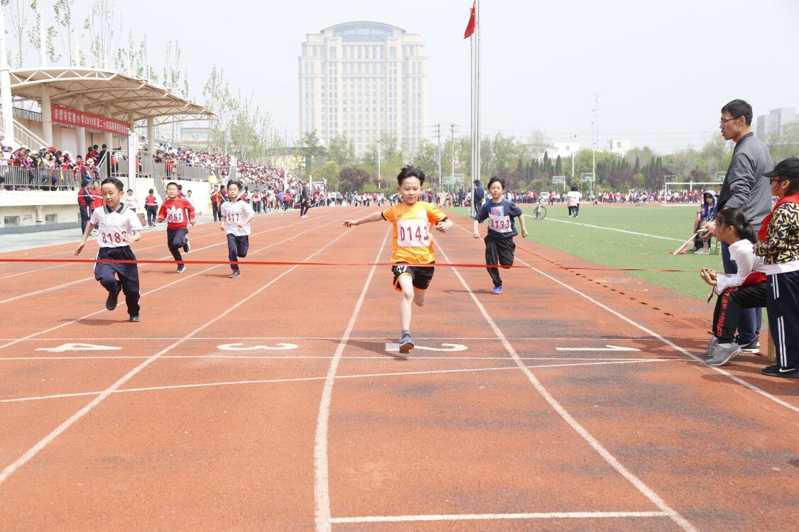 九游体育2026毕节市中小学生田径运动会在威宁开赛(图1)