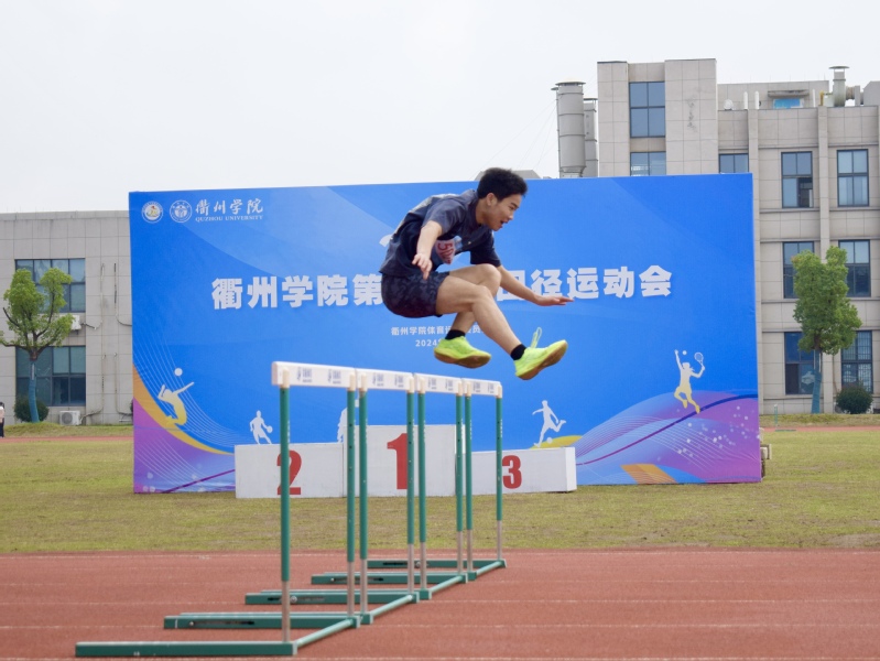 打破种族界限的极限狂飙：布拉斯科夫斯基9秒89书写百米新传九游体育奇(图1)