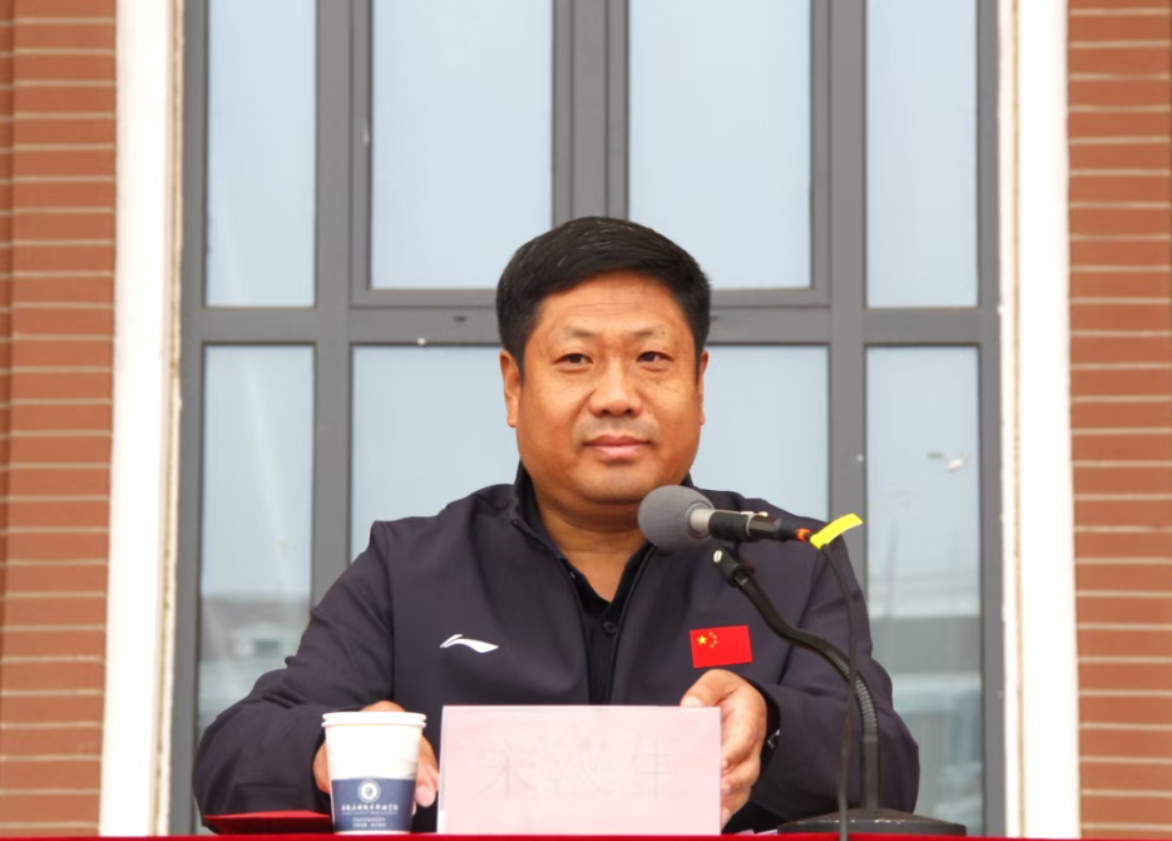 五育融合强体魄青春赛场砺锋芒丨我校成功举行九游体育2026年春季田径运动会(图2)