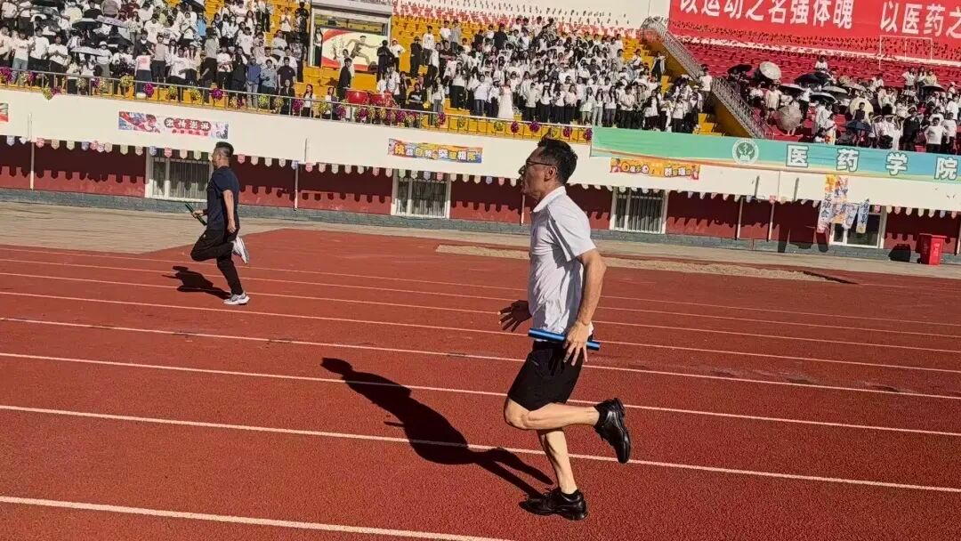 2九游体育026年全国残疾人田径锦标赛在京开赛展现残疾人运动员的拼搏精神与风采(图1)