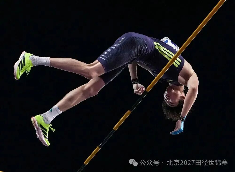 九游体育雨中“绝杀”！南昌大学学生李晨洋2026年全国田径锦标赛摘金(图1)
