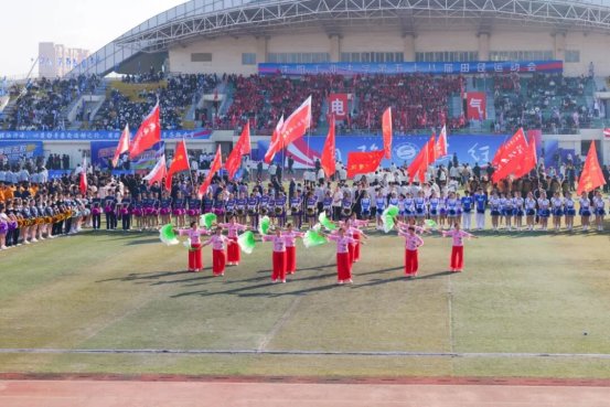 九游体育奋楫扬帆正当时青春接力谱新篇——沈阳工业大学第五十八届田径运动会成功举行(图1)